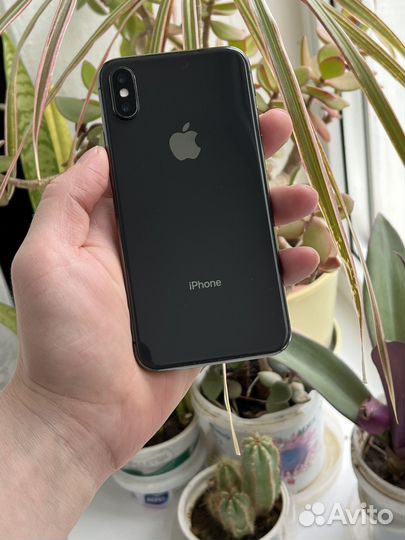 iPhone X, 64 ГБ