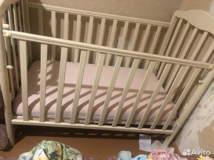 Детская кроватка