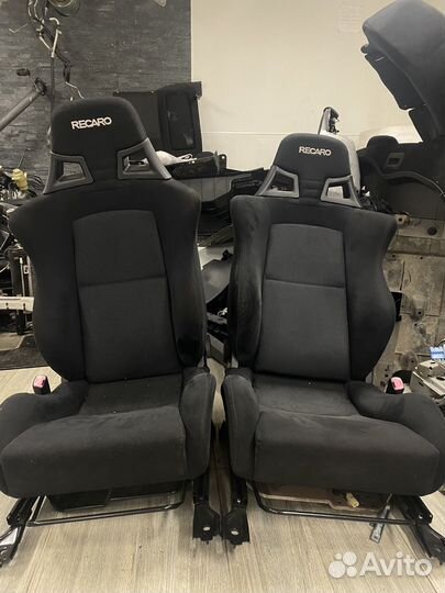 Сиденья ковши Recaro Mitsubishi Lancer Evolution X