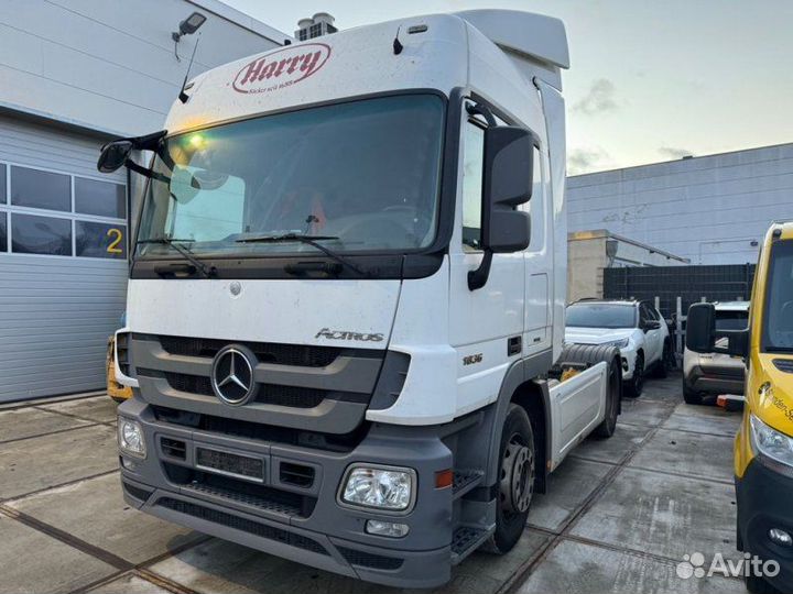 Стекло фары левое левое Mercedes Actros MP3 2024