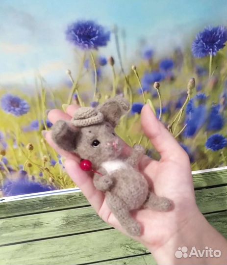 Заяц амигуруми