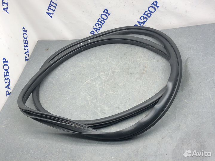 Зад лев уплотнитель Лансер 10