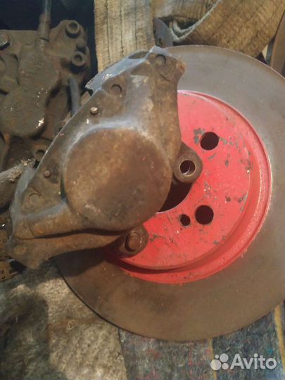 Продам комплект суппортов с дисками от w140