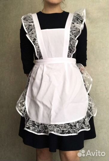 Белый школьный фартук