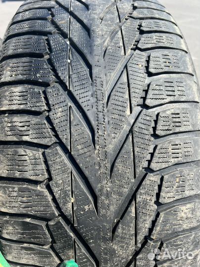 Nokian Tyres Hakkapeliitta R2 SUV 275/50 R20