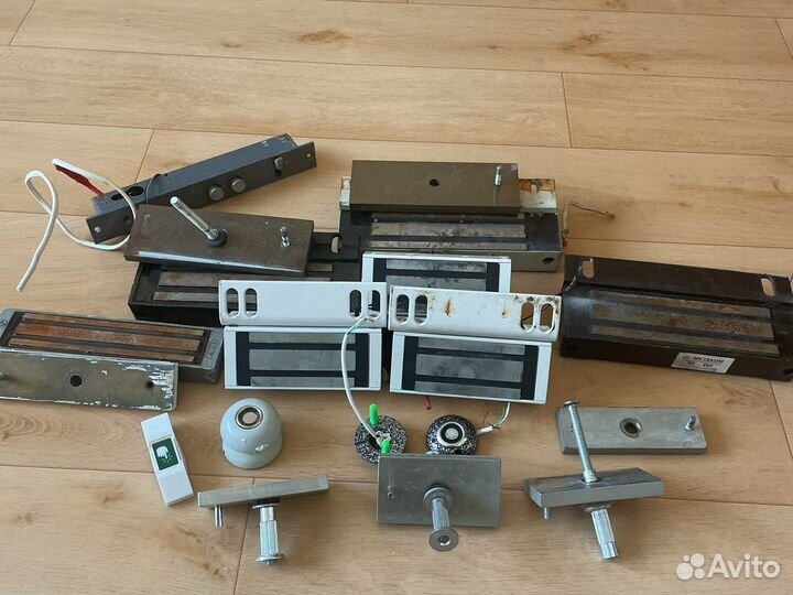 Электромагнитный замок