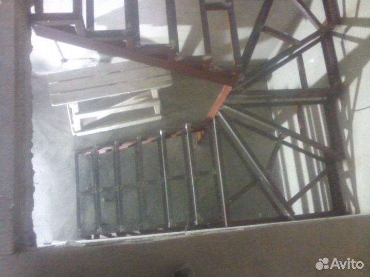 Металлокаркас для лестниц