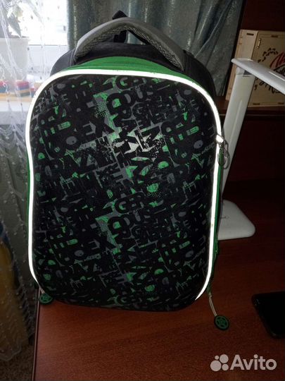 Школьный рюкзак