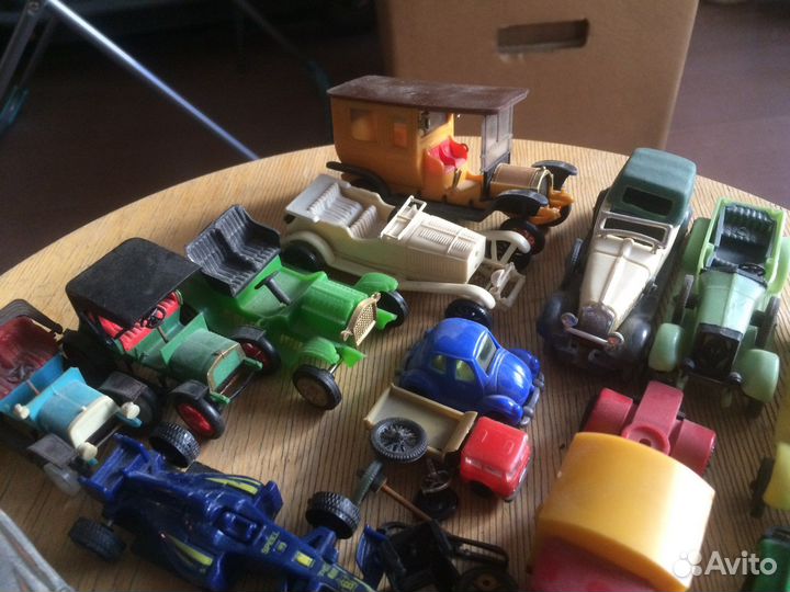 Набор машинки в масштабе разные
