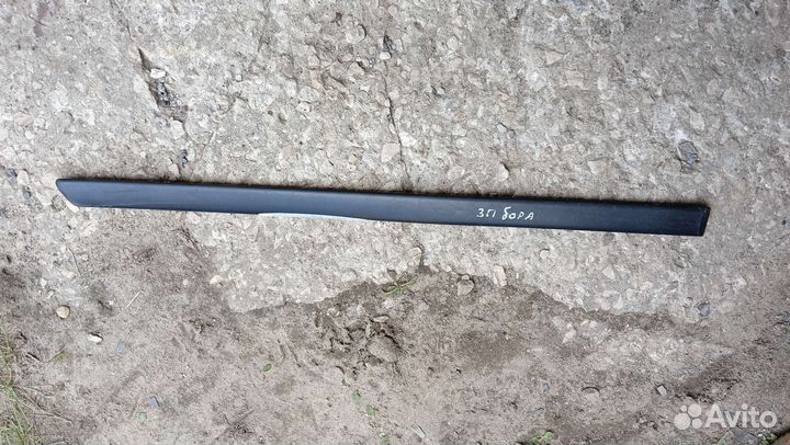 Молдинг задней правой двери VW bora