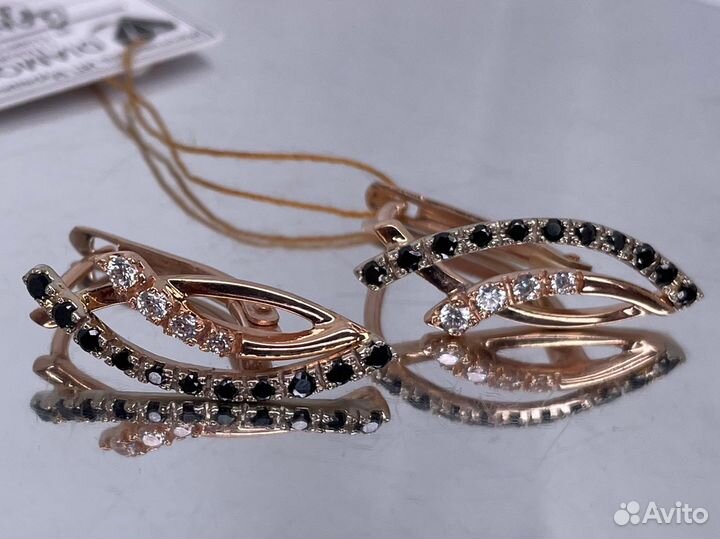 Золотые серьги 4.41 гр