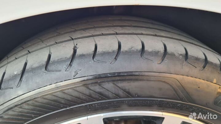 Комплект оригинальных дисков с резиной R17