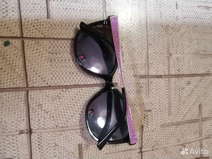 Очки солнцезащитные