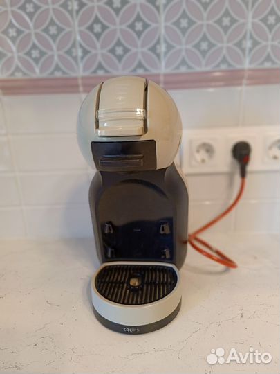 Кофеварка капсульная dolce gusto