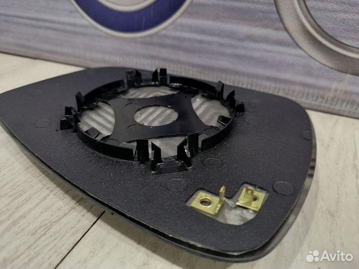 Зеркальный элемент hyundai solaris Лев