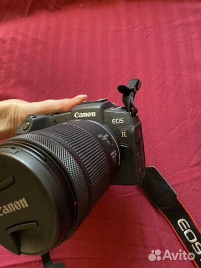 Беззеркальная камера canon