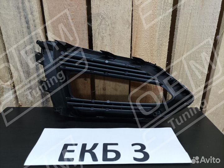 Окантовка противотуманной фары Хендай Солярис