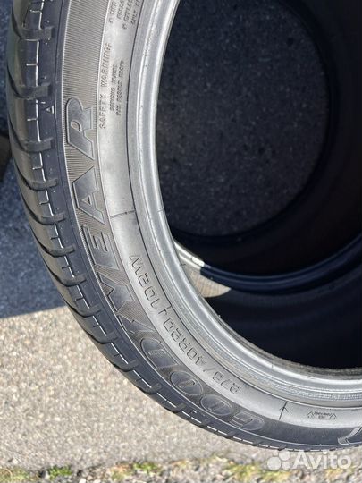 Goodyear Wrangler F1 275/40 R20