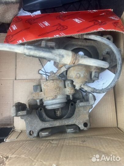 Суппорта передние тормозные, passat cc 1.8 2010