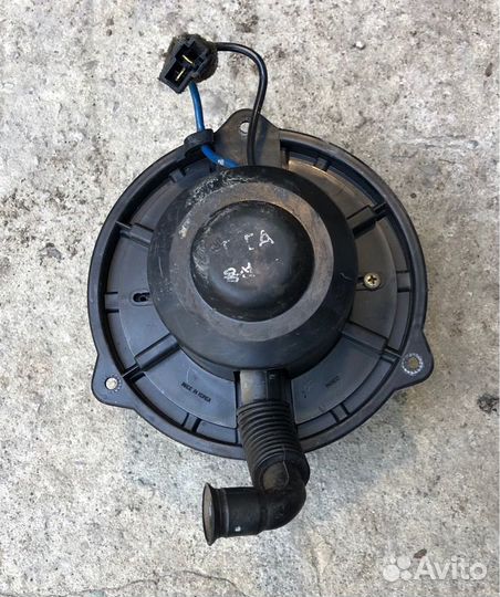 Моторчик печки Kia Spectra shuma 1