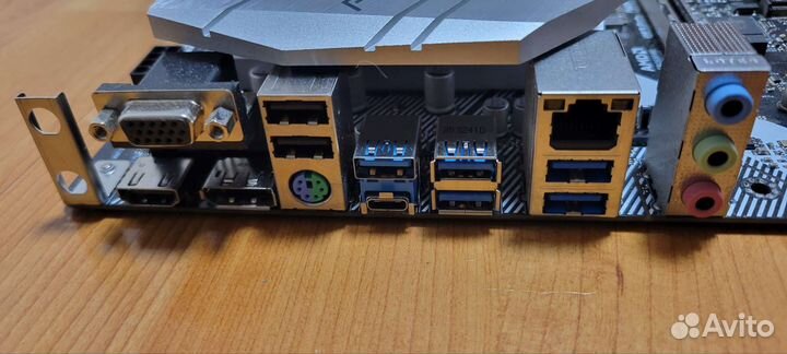 Материнская плата Am4 b550