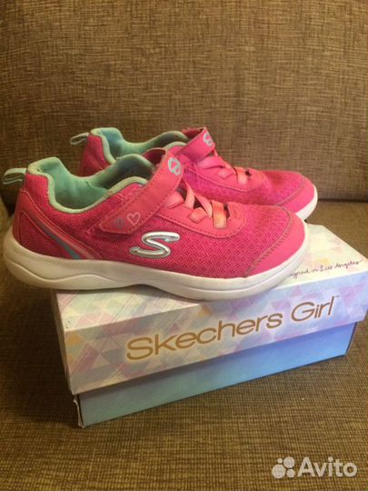 Кроссовки для девочки 28