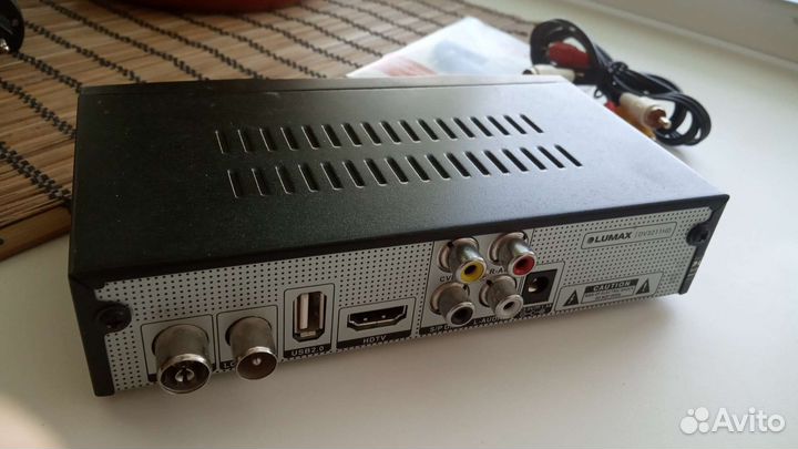 Тв приставка Lumax DV3211HD. Эфирная и кабельная