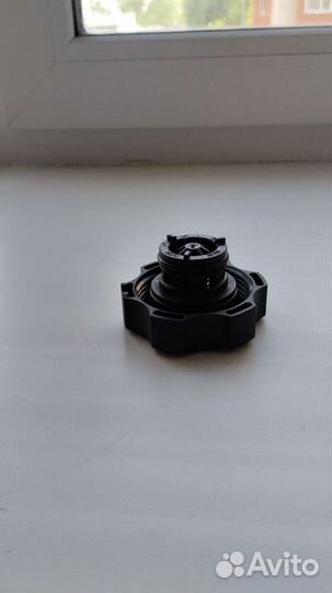 Крышка расширительного бачка yr00269780