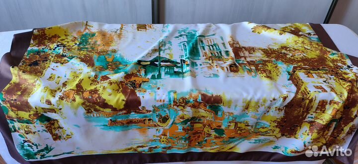 Разные расцветки. Шелковый платок-каре 