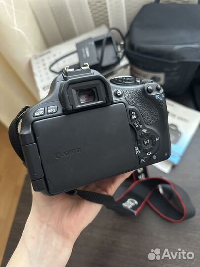 Зеркальный фотоаппарат canon 600d