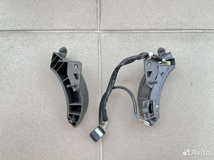 Кнопки мультируля Toyota Lexus