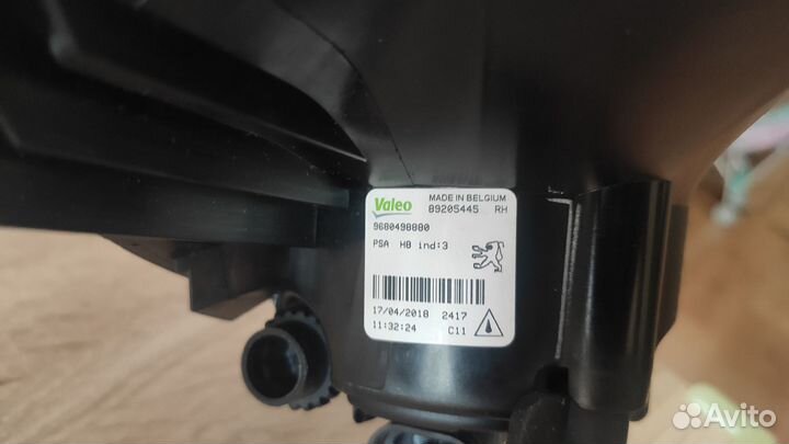 Правая птф (противотуманка) Peugeot 308 (дорест)