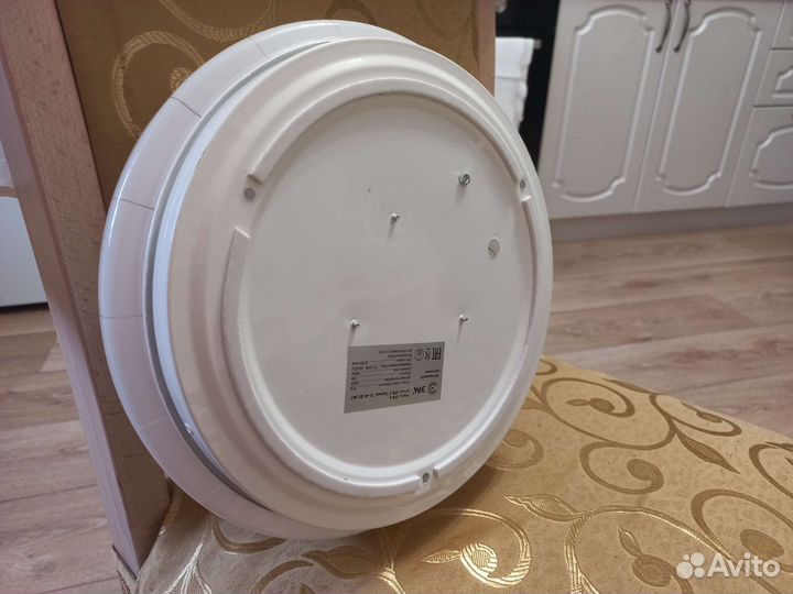 Светильник потолочный светодиодный