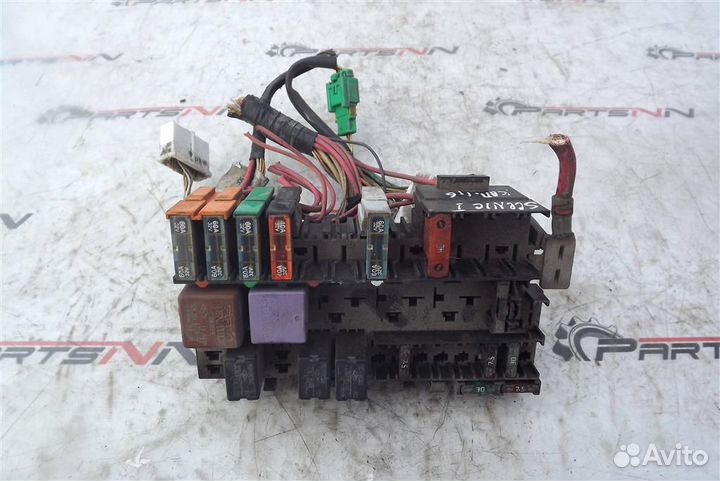 Блок предохранителей Рено Сценик