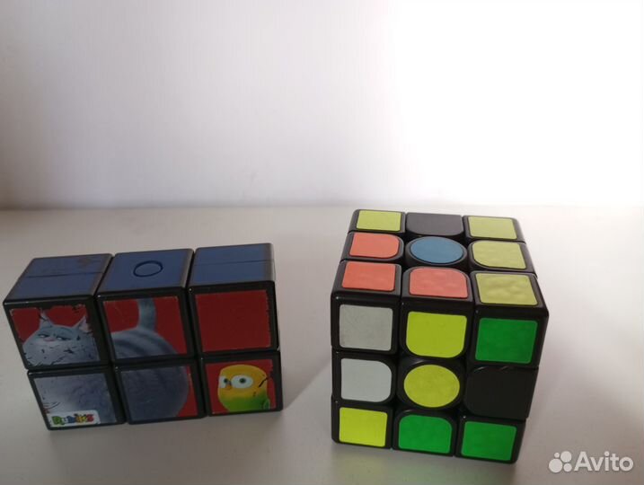 Кубик-рубик, машинки, пирамидки