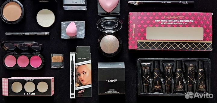 Большой набор косметики и аксессуаров MAC