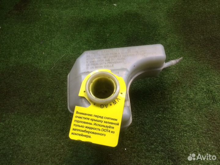 Бачок для тормозной жидкости Audi Q3 8UB cczc 2013
