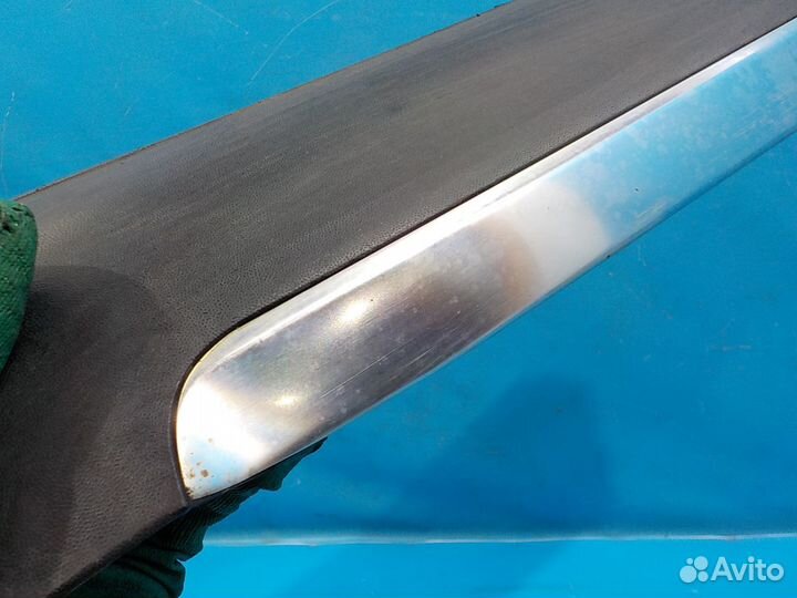 Молдинг двери задней левой volkswagen Touareg 1 (7