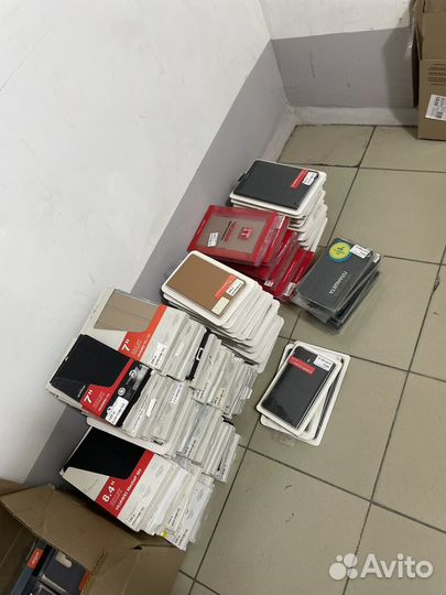 Чехлы для планшетов