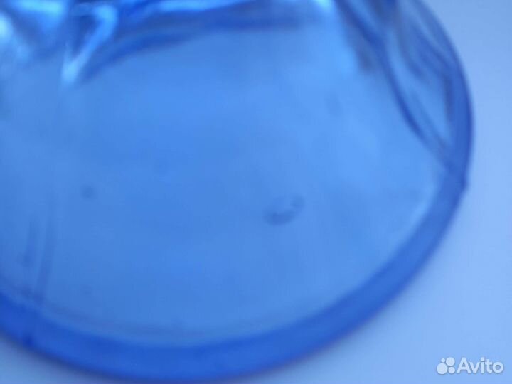 Ваза для фруктов на ножке