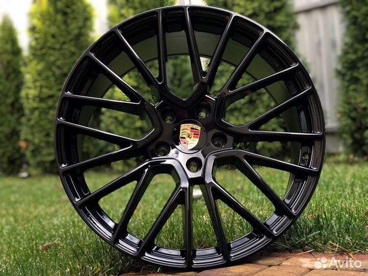 Классные диски на Porsche Cayenne R21