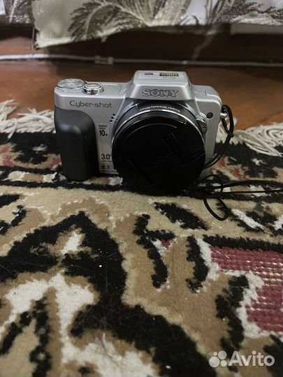 Компактный фотоаппарат sony DSC-H10