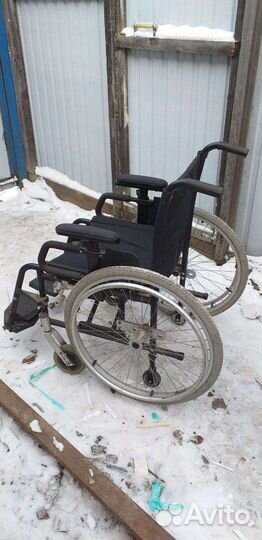 Коляска инвалидная