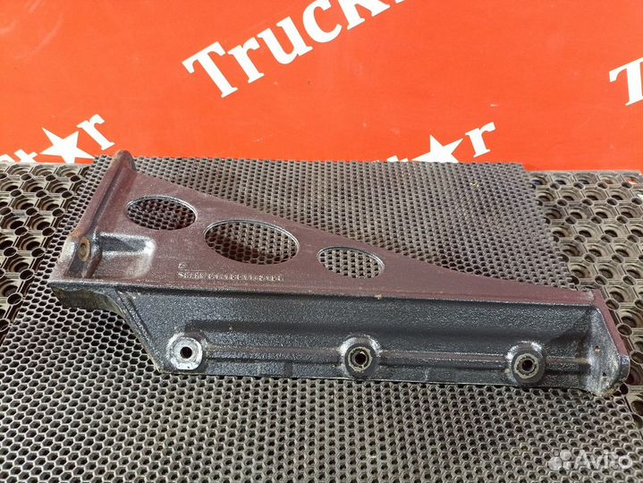 Кронштейн бака AdBlue левый