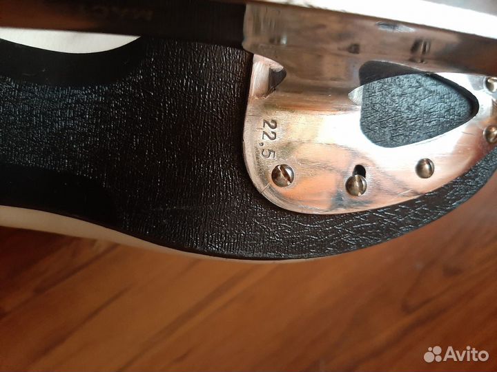 Коньки фигурные