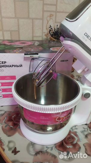 Миксер стационарный кухонный с чашей