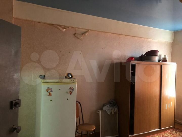 Комната 18 м² в 4-к., 1/2 эт.