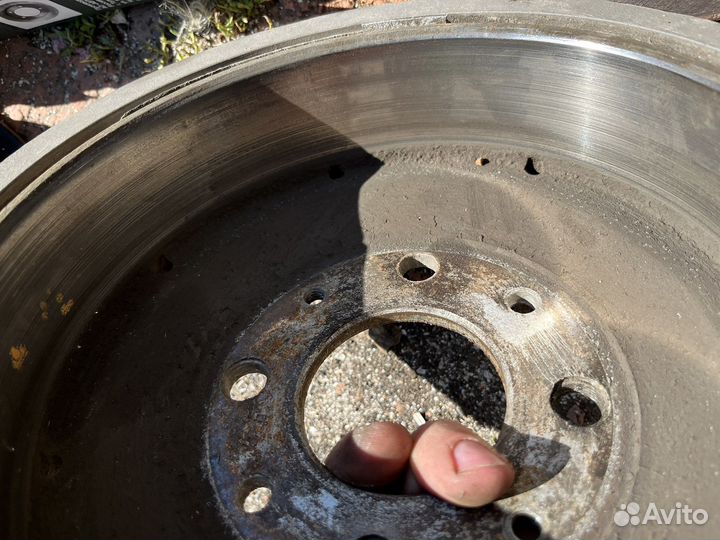 Тормозные диски LADA r14 и барабаны