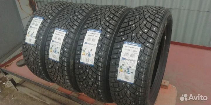 Triangle IcelynX TI501 225/60 R17 103T