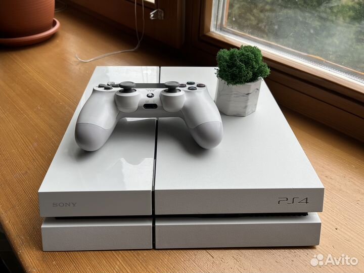 Sony playstation 4 + 4 эксклюзива + новый джойстик